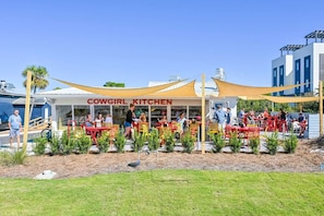 House (4 Bedrooms) | Interior - Emerald Paradise 2 Blocks to Beach Rooftop Patio + Pool Access Sleeps 10 (Santa Rosa Beach)