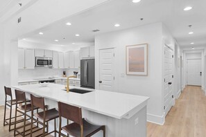 Interior - Lazy Duck Retreat by Avantstay Blue Mountain Priv Beach Access Pool + Patio (Santa Rosa Beach)