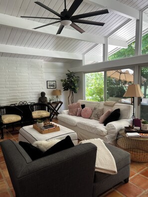 TV connectée, cheminée