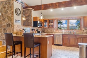 Fridge, microwave, oven, stovetop - The Lodge at Spruce Hill - Mountain views, hot tub, just south of Breckenridge! (Fairplay)