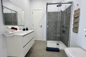 Hair dryer, towels
