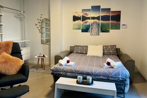 1 bedroom, iron/ironing board, Internet, bed sheets