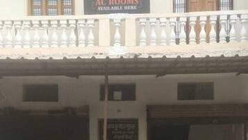 Façade de lâhĂ©bergement