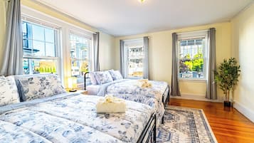 6 chambres, fer et planche à repasser, Wi-Fi, draps fournis