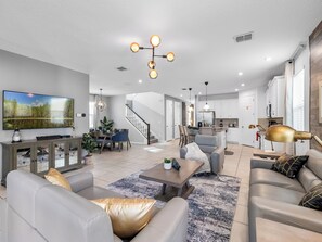 TV - Elegant Solara Escape: 7BR Oasis w/Pool & Spa (Kissimmee)