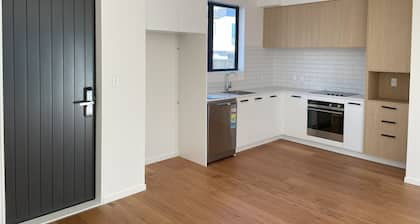 Manukau Centre Pacific Garden's new 3 BRM townhouse for Rent!!!