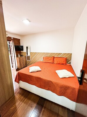 6 chambres, bureau, Wi-Fi gratuit, draps fournis