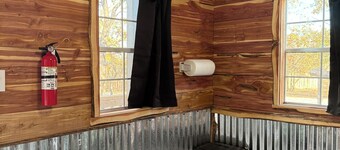 Elk Camping Cottage at Coble Highland Ranch