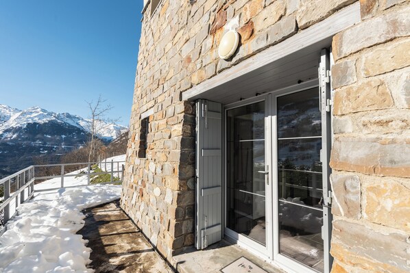 Exterior detail - Chalet 'De Sers' with Mountain View, Private Terrace and Wi-Fi (Sers)