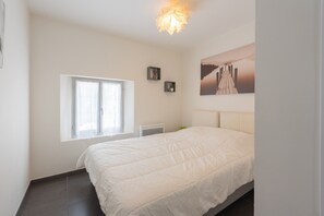 1 camera, ferro/asse da stiro, Wi-Fi gratuito, lenzuola