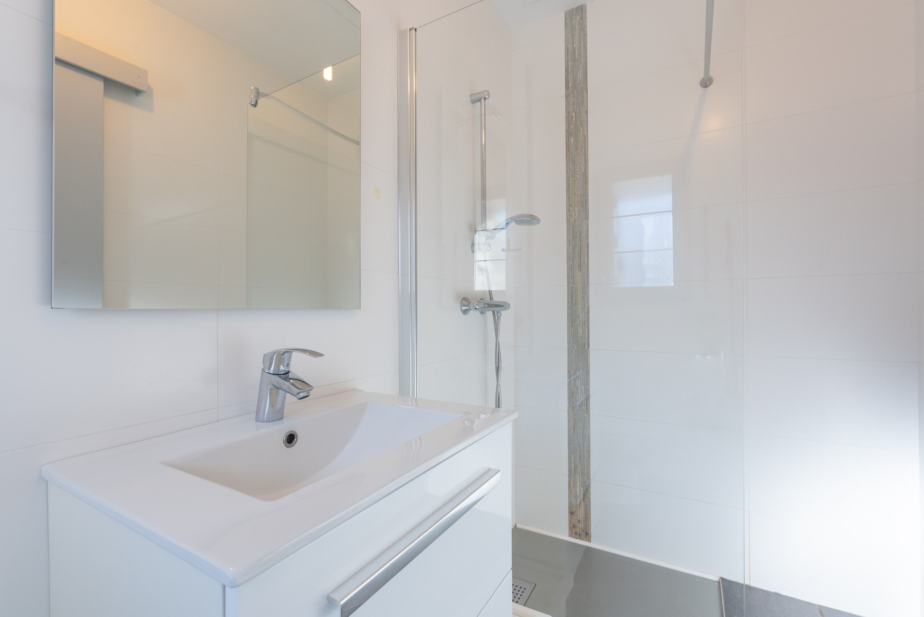 Een douche, een haardroger