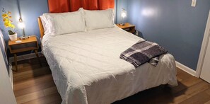 2 bedrooms, desk, iron/ironing board, free WiFi