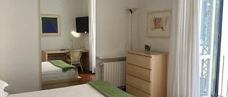 1 bedroom, WiFi, bed sheets