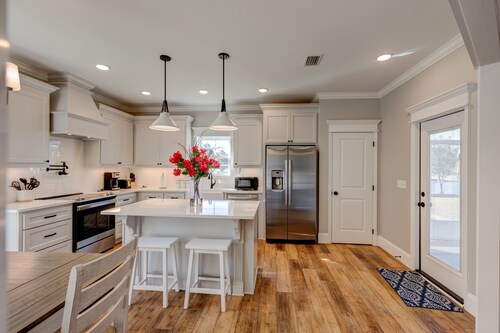 Newly Built, Stunning 4BR/2BA with Waterfront Views