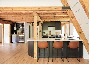 Fridge, microwave, oven, stovetop - Spacious A-Frame w/ Game Room, Fire Pit & Modern Comforts in Hudson Valley (New Paltz)