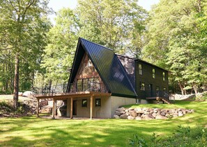 Exterior - Spacious A-Frame w/ Game Room, Fire Pit & Modern Comforts in Hudson Valley (New Paltz)