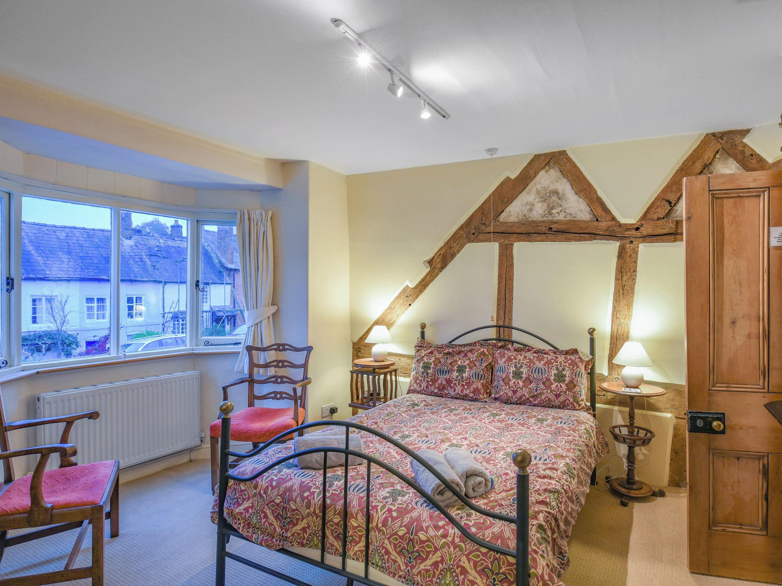 3 bedrooms, free WiFi, bed sheets