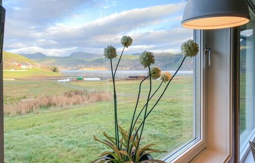 3 bedroom nice home in Mjosundet