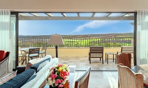 One Bedroom Lagoon | Terassi/patio