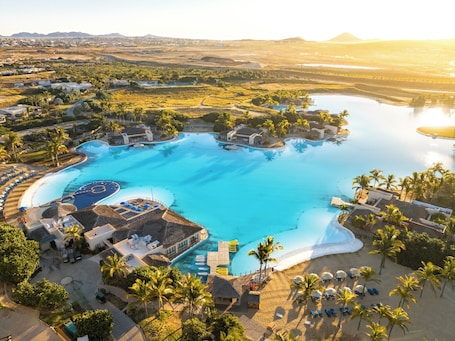 Lake. The Reserve at Diamante Cabo San Lucas