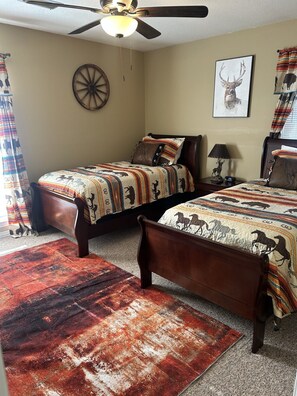 4 bedrooms, in-room safe, iron/ironing board, WiFi