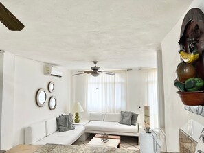 3 bedrooms - 3BR Condo Near the Lovely Beach (Puerto Vallarta)