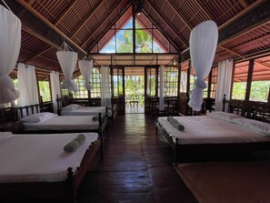 Comfort Cabin | Bed sheets - Hacienda Río Oro (Puerto Jiménez)