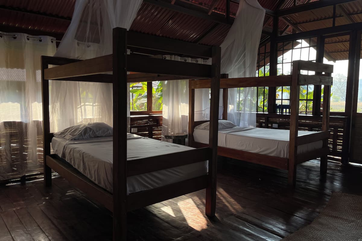 Classic Cabin, Garden View | 1 bedroom, bed sheets