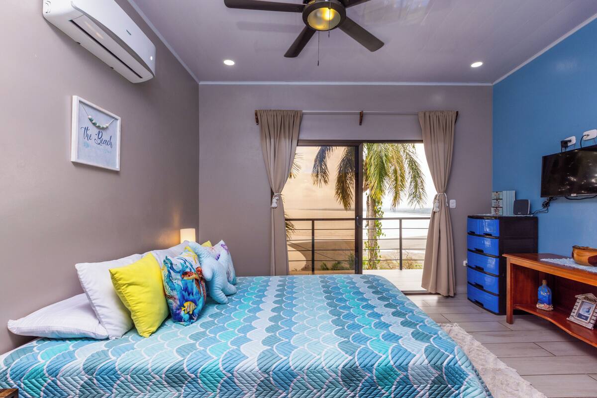 Deluxe Apartment, Ocean View | Premium bedding, down comforters, pillowtop beds, blackout drapes