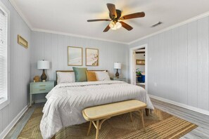 3 slaapkamers, reisbedje, wifi, beddengoed