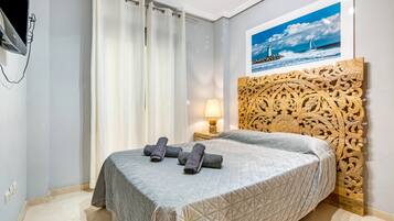 2 chambres, fer et planche Ă repasser, Wi-Fi gratuit, draps fournis