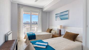 2 dormitorios, tabla de planchar con plancha, wifi gratis y ropa de cama