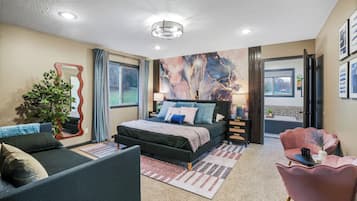 5 Schlafzimmer, Schreibtisch, Bügeleisen/Bügelbrett, Reisekinderbett