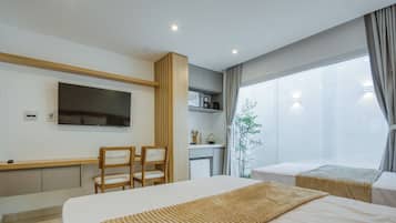 Appartement Luxe, cuisine, vue jardin | 1 chambre, bureau, espace de travail pour ordinateur portable