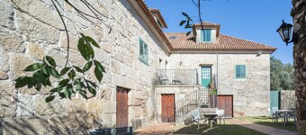 Holiday Home 'Casa Rectoral Entera' with Mountain View, Private Pool and Wi-Fi