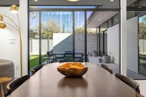 Dining - SOCO Stunner + Private Pool - Ember Combo! (Austin)