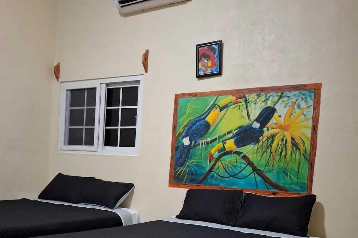 Basic Twin Room | Desk, laptop workspace, free WiFi