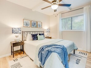 2 bedrooms, free WiFi, bed sheets