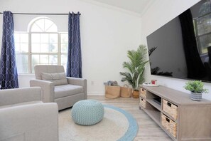 スマートテレビ、卓球台