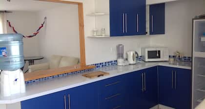 Casa en Bahía Inglesa a pasos, o bien, a solo 400 mts, de la playa.