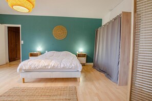4 Schlafzimmer, Reisekinderbett, kostenloses WLAN