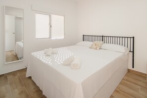 3 bedrooms, free WiFi, bed sheets