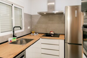 Frigorífic, microones, forn i rentaplats 