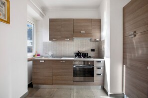 Fridge, microwave, oven, stovetop - Pet-friendly Apartment 'Casa Tua - Arvier' with Mountain Views (Arvier)