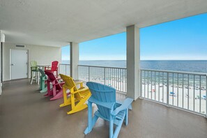 Property grounds - Summer House 1006A | Oceanfront Condo | Resort Amenities | My Beach Getaways (Orange Beach)