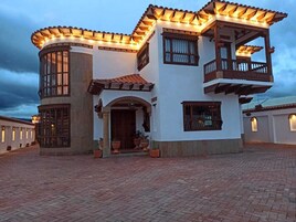 Fachada del alojamiento