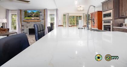 Pine Cone Paradise - escape to luxury!