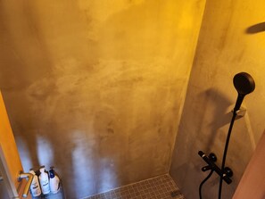 Standard Condo, Kitchenette, River View | Bathroom