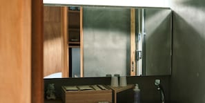 Standard Condo, Kitchenette, River View