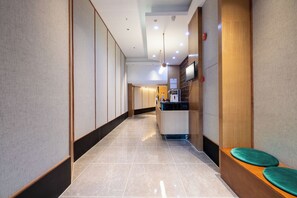 Reception - Yifang Hotel Guangzhou Shangxiajiu (Guangzhou)